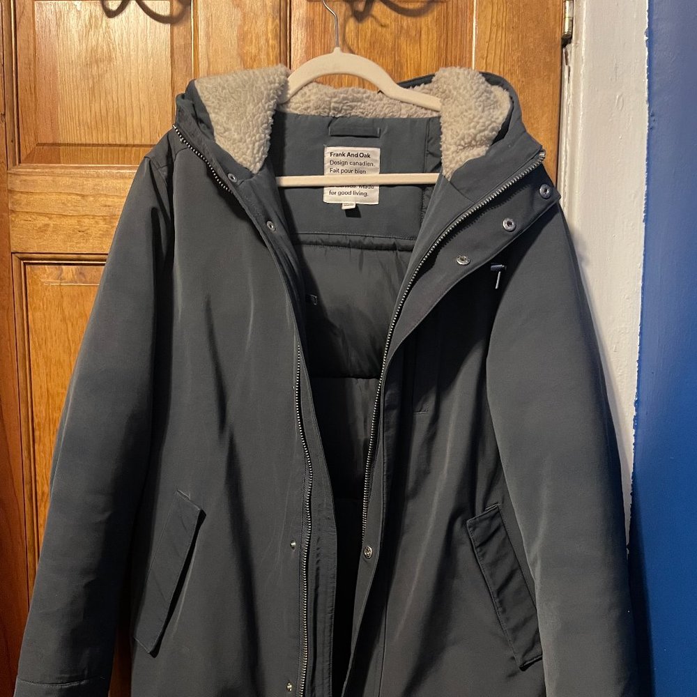 Frank and Oak Men's Alpine Park in Dark Slate - Size Small